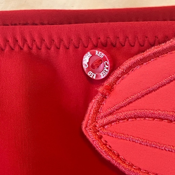 Red Carter bikini - Picture 6 of 9